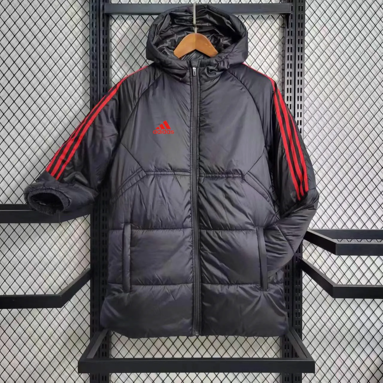 Black mid-length glossy cotton coat Black mid-length glossy cotton coat