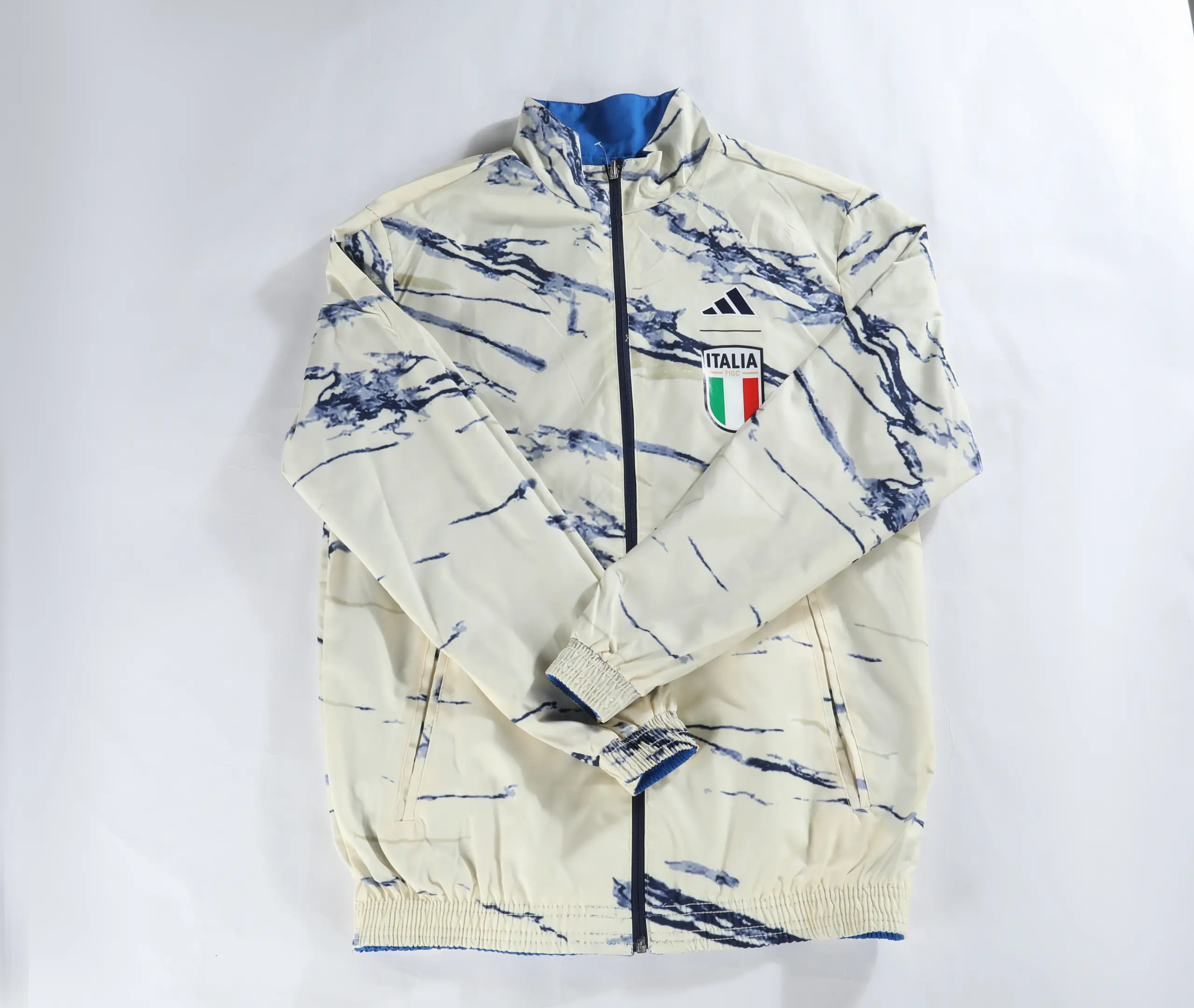 Italian embroidered reversible trench coat Italian embroidered reversible trench coat