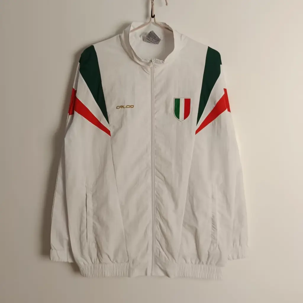 Italian vintage white 57575