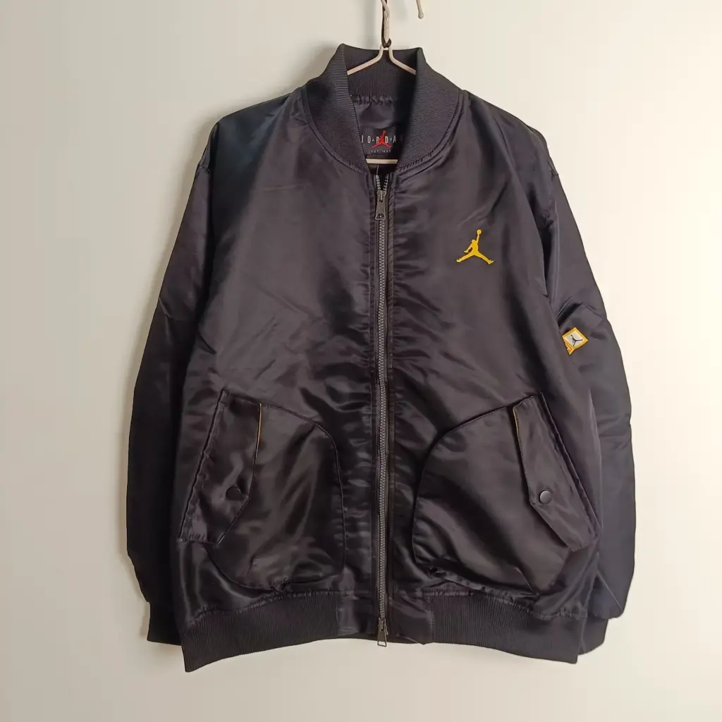 Jordan black windbreaker 110
