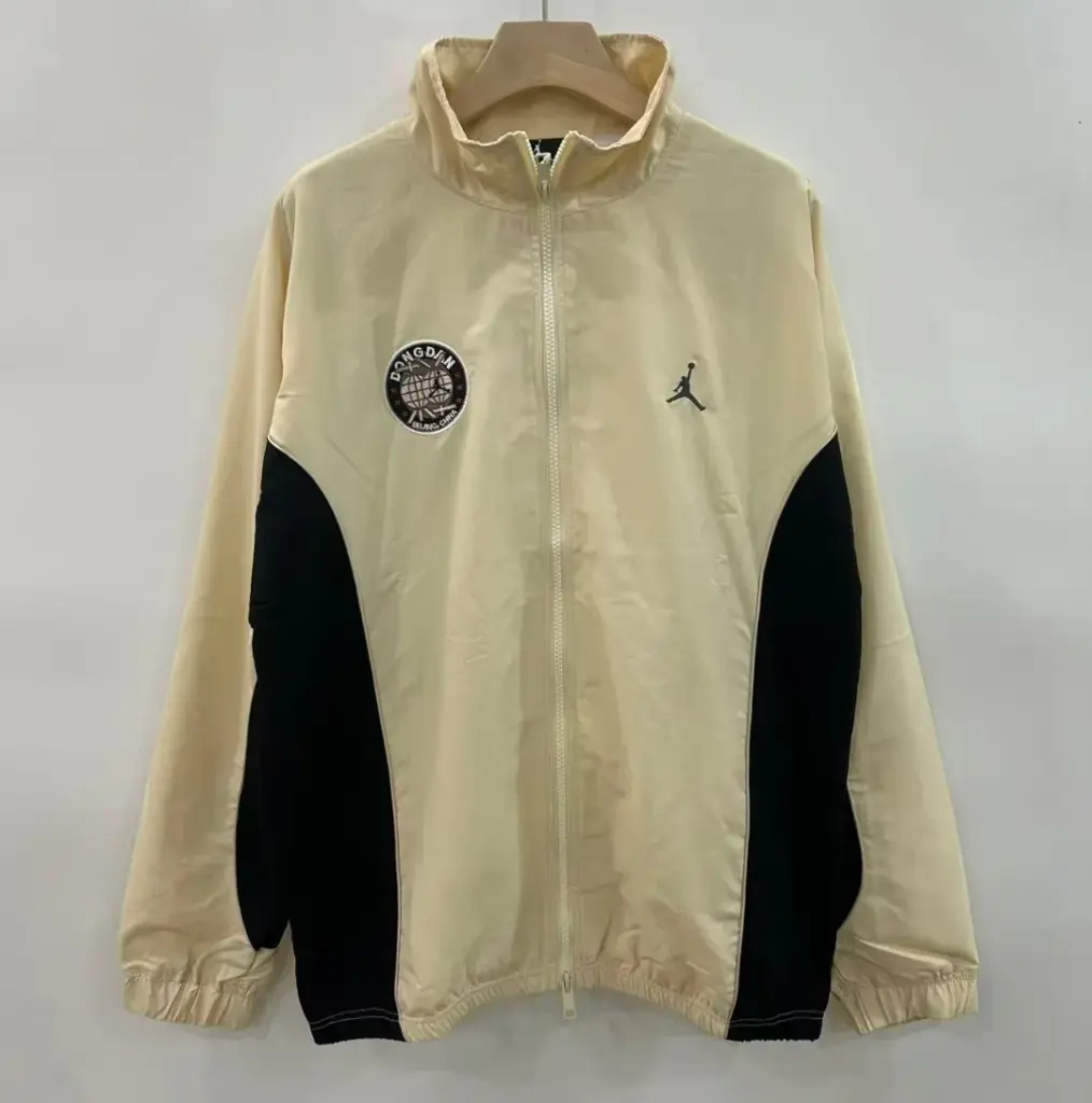 Jordan khaki single side embroidered windbreaker