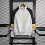 Juventus white half pull