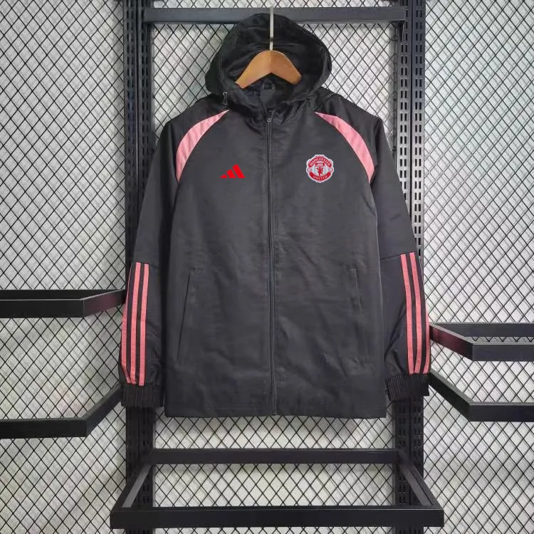 Manchester United only have XL 2XL1 left