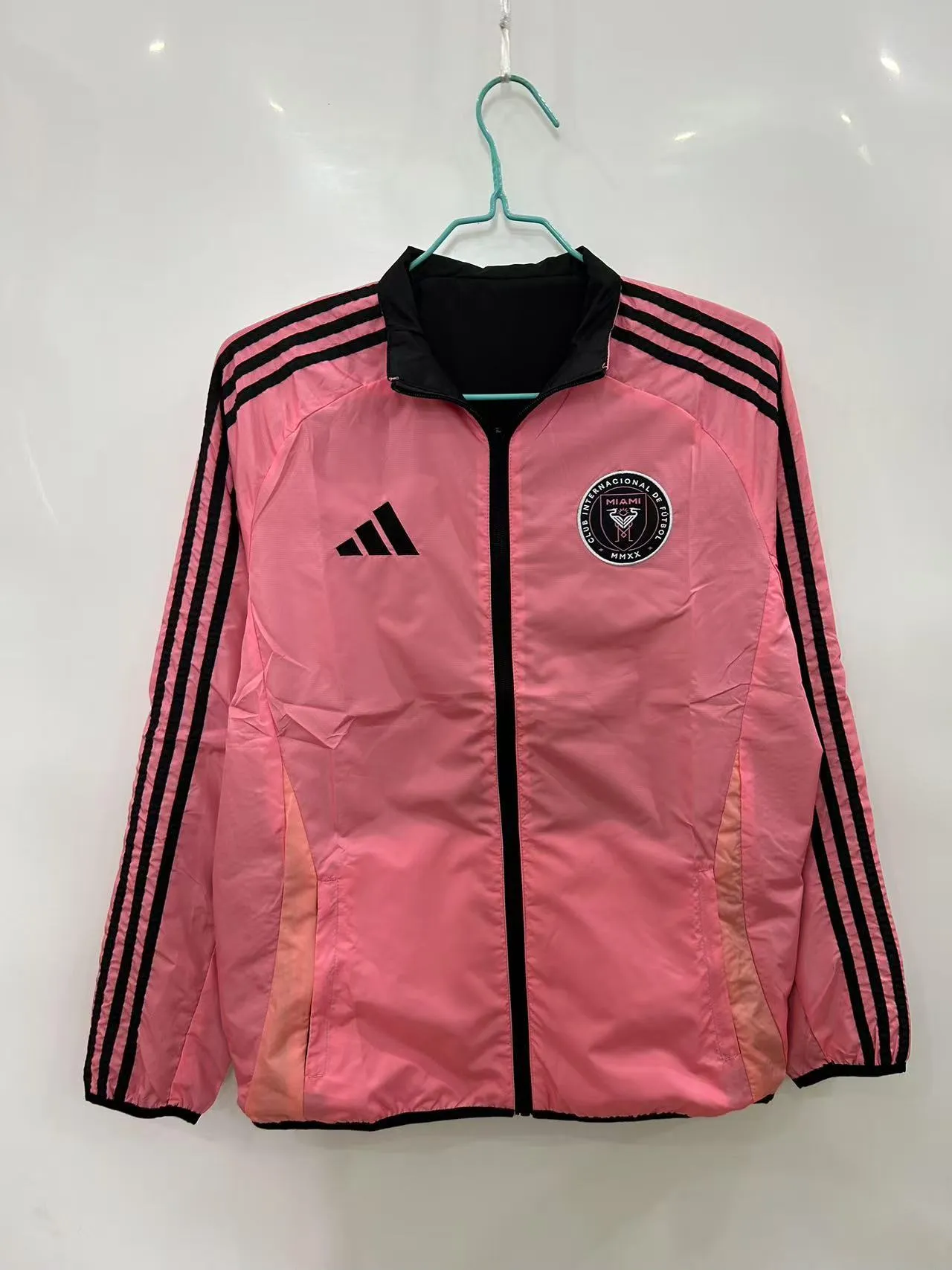 Miami black and pink plaid embroidered reversible trench coat Miami black and pink plaid embroidered reversible trench coat