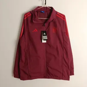 New Bayern windbreaker