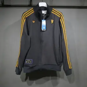 New Manchester United embroidered jacket 944980