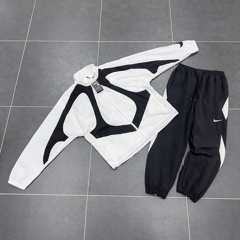 New Nike suit 3889140