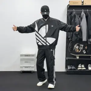 New clover suit windbreaker