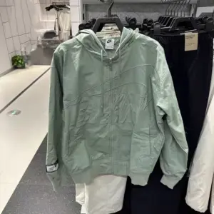 Nike casual windbreaker 7775080