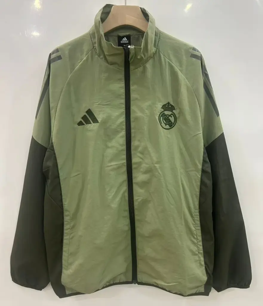 Real Madrid bean green single-sided embroidered windbreaker