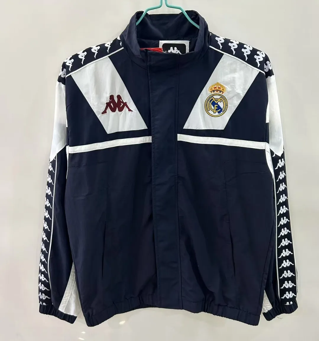 Real Madrid black 1967 Kappa single-sided embroidered windbreaker Real Madrid black 1967 Kappa single-sided embroidered windbreaker