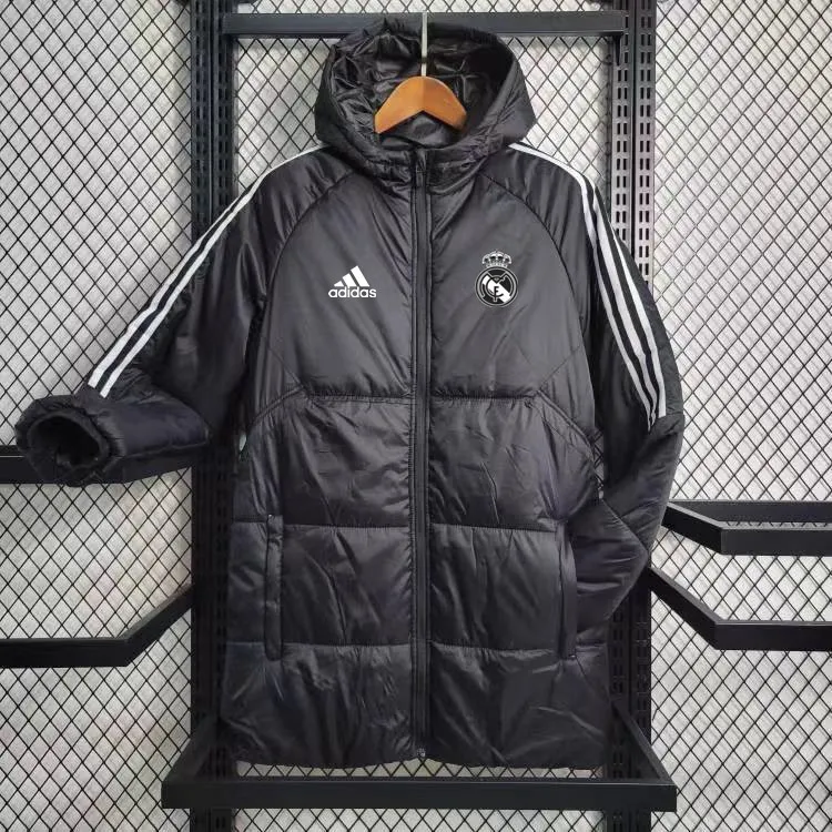 Real Madrid black cotton coat Real Madrid black cotton coat