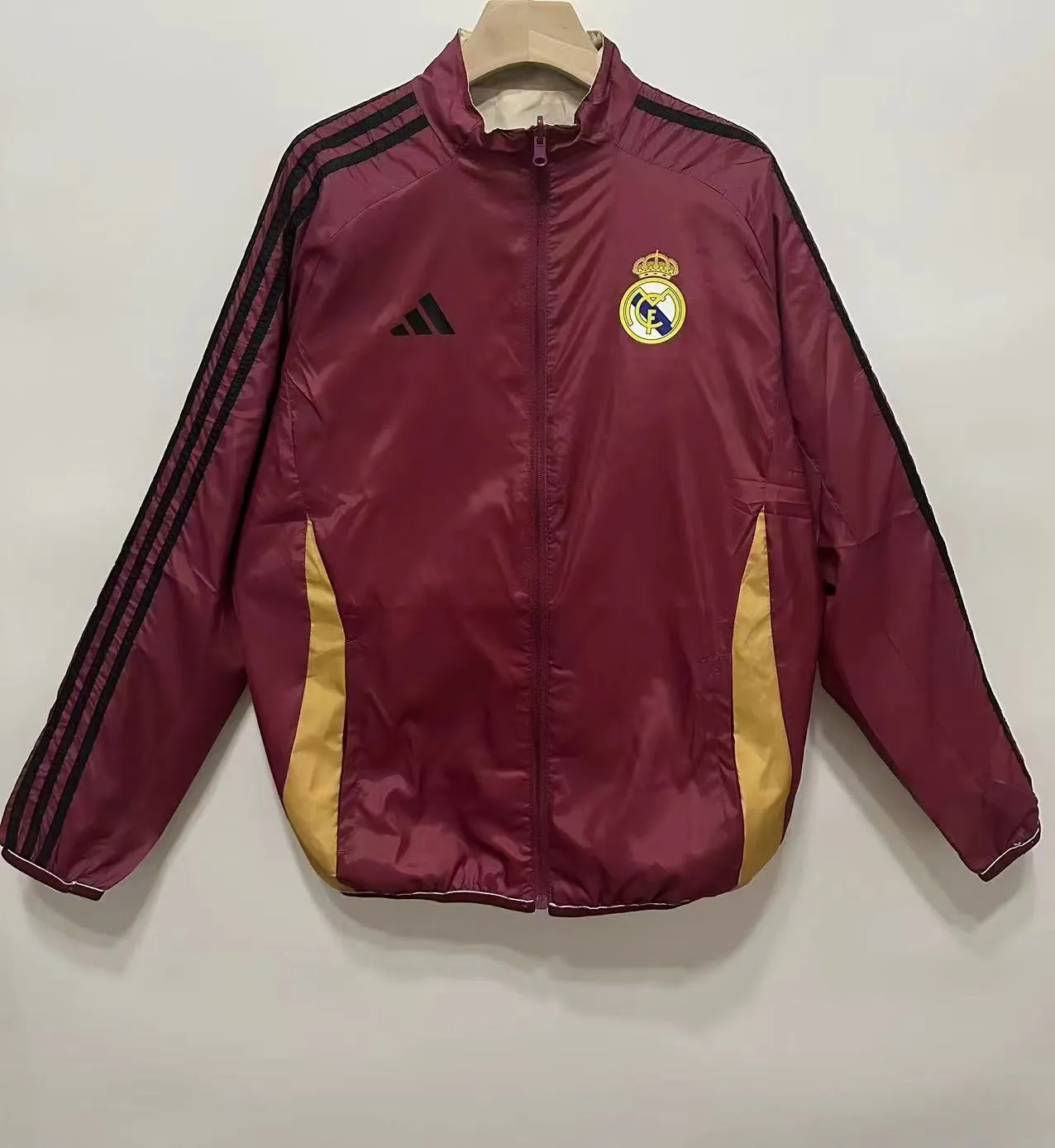 Real Madrid burgundy plaid double-sided windbreaker Real Madrid burgundy plaid double-sided windbreaker