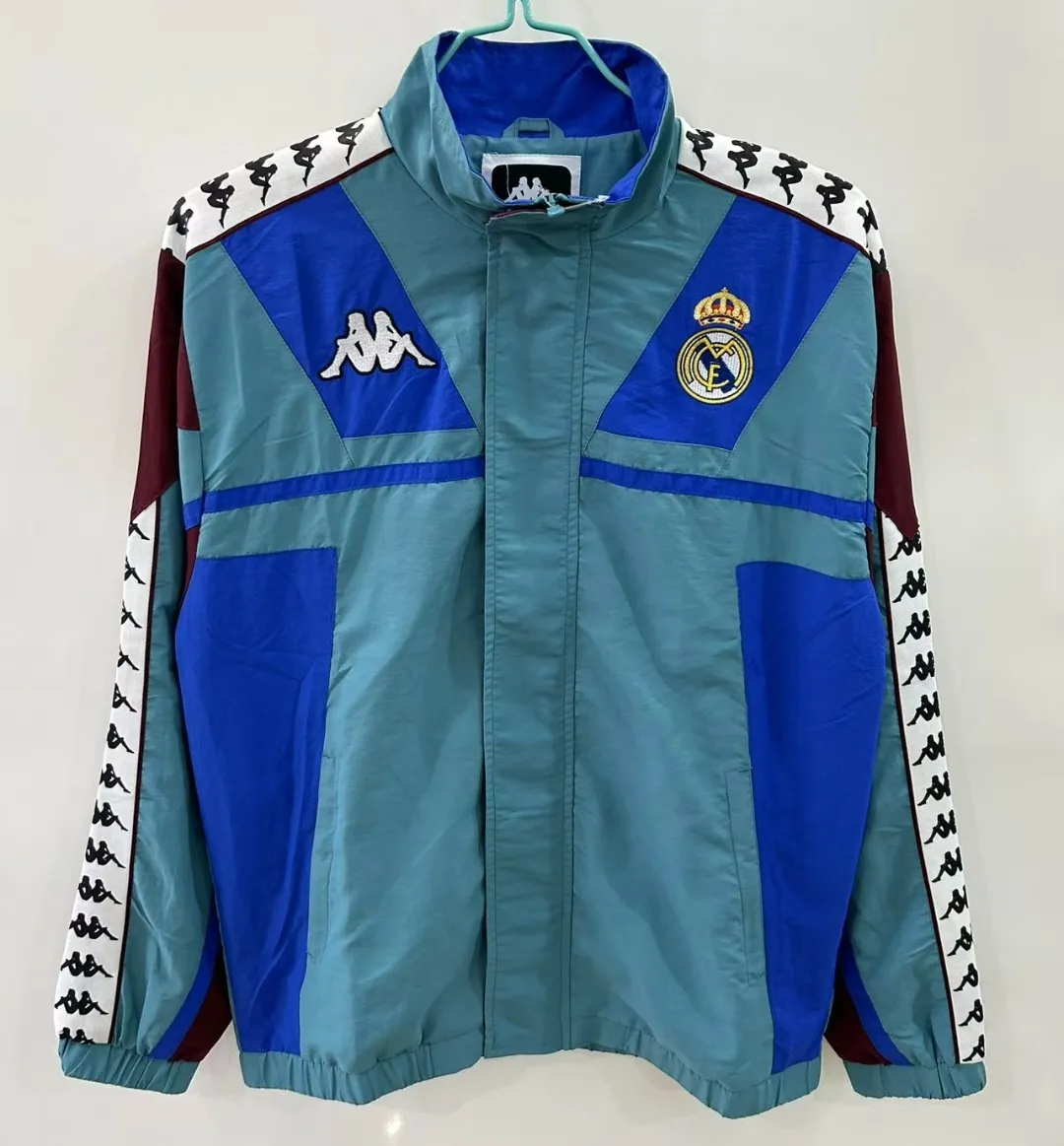 Real Madrid green 1967 Kappa single-sided embroidered windbreaker Real Madrid green 1967 Kappa single-sided embroidered windbreaker
