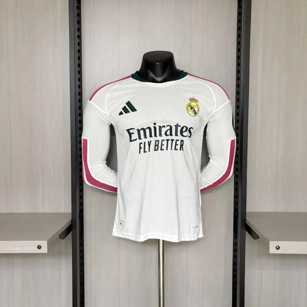 Player version long-sleeved 2026-27 Real Madrid home jersey