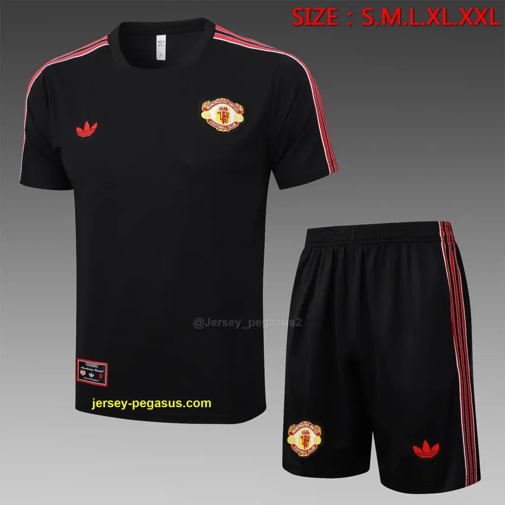 2526 short-sleeved Manchester United black retro version-Manchester Unite