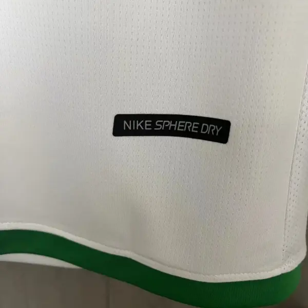 Retro 2006-07 away