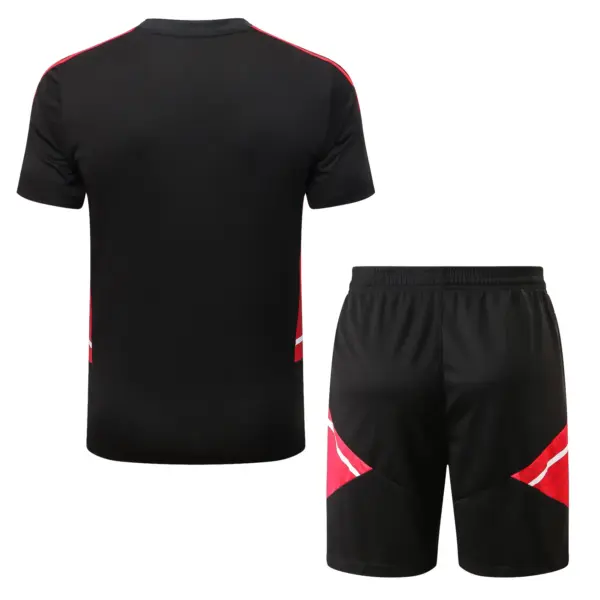 Short-sleeved 2223 Manchester United black (with five-length pants)