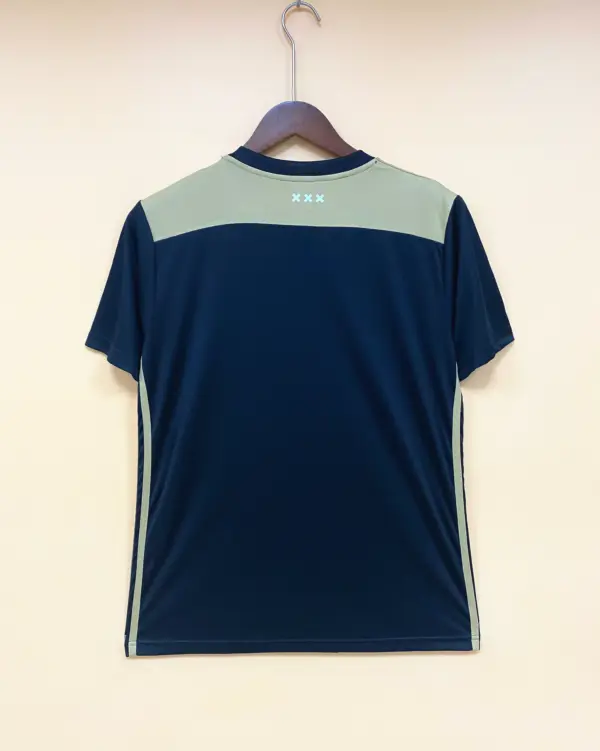 Retro Ajax Away