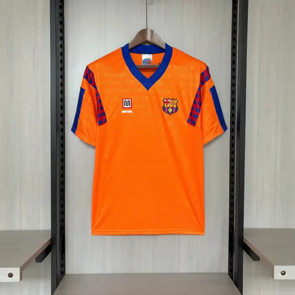 Retro Barcelona 1991-92 Away