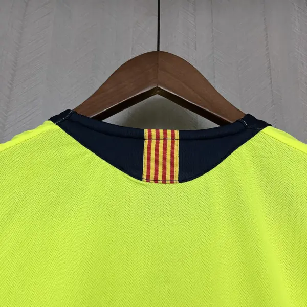 Retro Barcelona 2005-06 away jersey