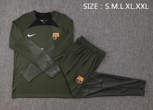2324 half Labase dark green