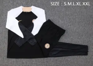 2324 half pull Chelsea black