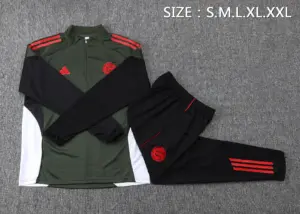 2526 half pull Bayern dark green-Bayern Munich