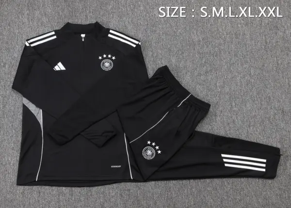 2526 half pull German black (four-star team logo)-Germany