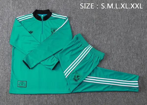 2526 half pull animal green