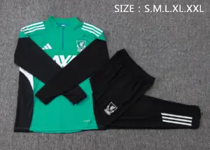 2526 half pull animal green (white advertising)