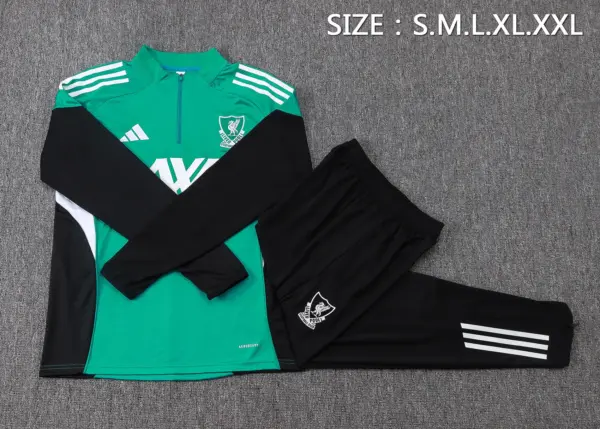 2526 half pull animal green (white advertising)