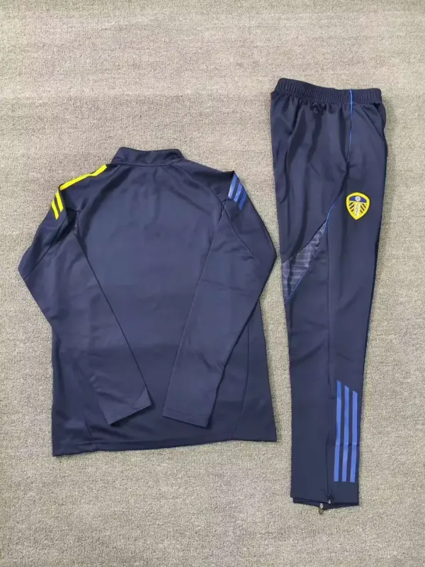 Leeds United Adult Tracksuits - Style 01