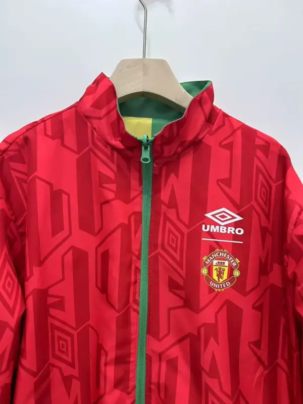 0607 Manchester United yellow and green double-sided silicone windbreaker