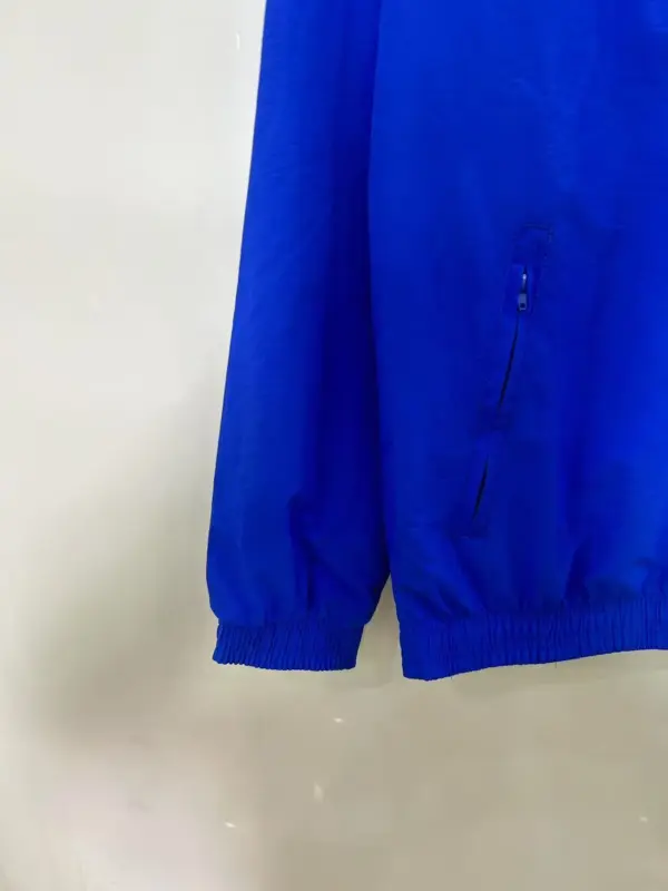 2526 American double-sided embroidered windbreaker