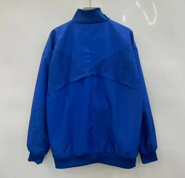 Chelsea blue pad-printed single-sided embroidered trench coat