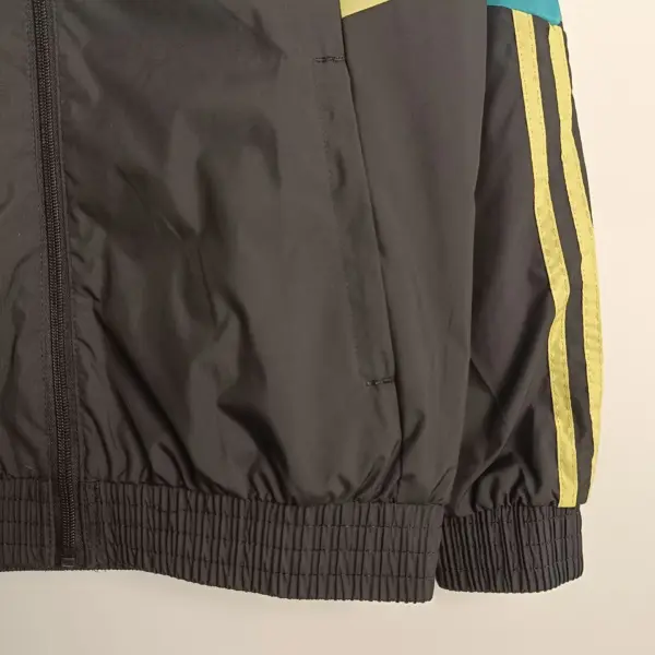 New style Yamaga black windbreaker