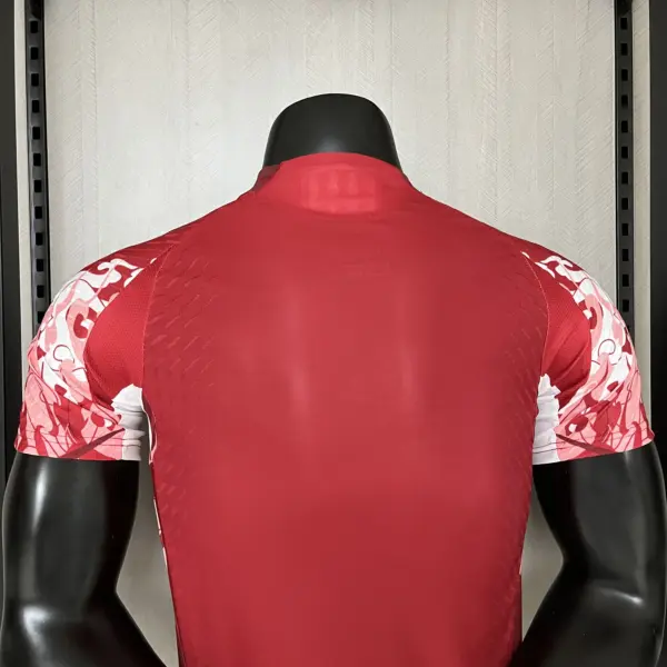 Player Edition 2024-25 M-U Special Edition Red